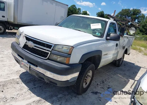 2006 Chevrolet Silverado 2500Hd Work Truck from USA, damaged, VIN 1GBHC24UX6E250204